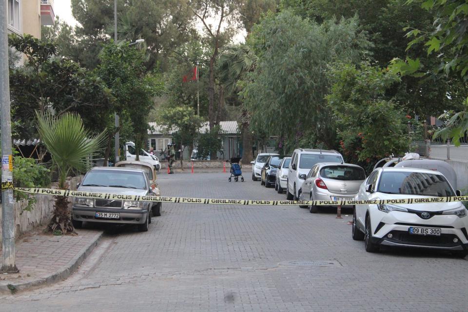 Aydın'da şüpheli valiz fünyeyle patlatıldı
