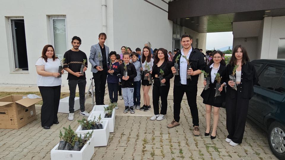 YENİPAZAR'DA ÖĞRENCİLER OKUL GÜVENLİĞİ VE SU VERİMLİLİĞİ KONULARINDA BİLGİLENDİRİLDİ