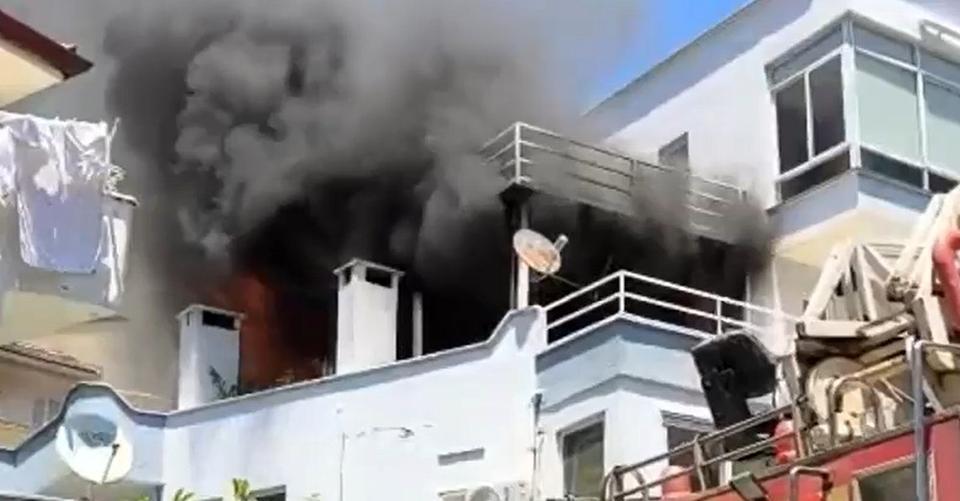 Balkonda mangal keyfi facia ile sonuçlandı: Patlayan tüp yangına neden oldu
