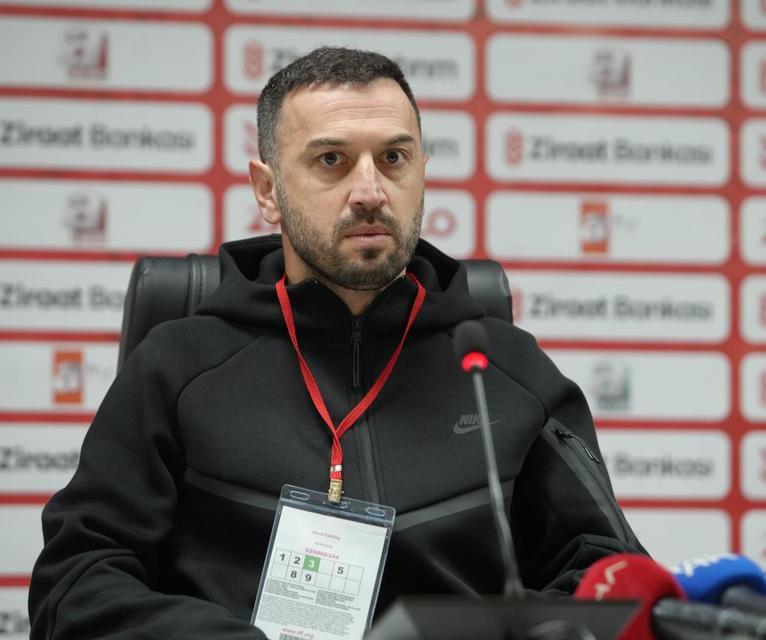 "Amacımız ligde kalmak, kupaya genç oyuncularla çıkacağız"