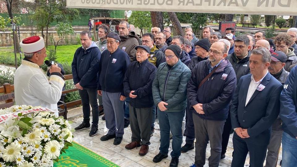 Aydın'da bıçaklanarak öldürülen yaşlı çift son yolculuklarına uğurlandı