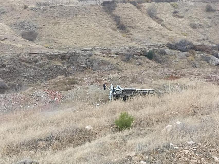 Kamyon devrildi: 1 yaralı