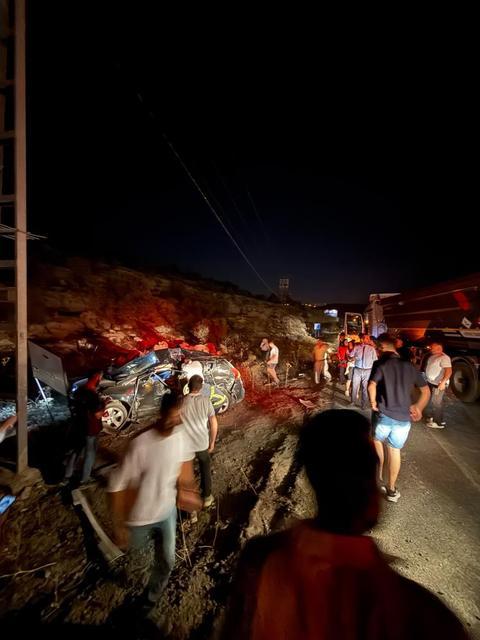 Feci kazada can pazarı! 3 ölü, 5 yaralı