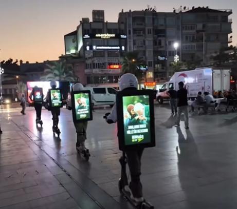 İYİ Parti Aydın, scooterlarla meydanlara indi