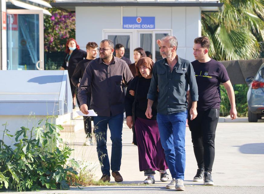KÜBRA'YI HAYATTAN KOPARANLAR, SOSYAL MEDYA HESABINA GİRİP YAŞIYOR SÜSÜ VERMİŞ ACILI AİLE 30 YAŞINDAKİ KÜBRA YAPICI'NIN VÜCUT BÜTÜNLÜĞÜ BOZULAN CENAZESİ İÇİN DNA ÖRNEĞİ VERDİ "BU İŞE EN DAHİL OLANLAR HER KİMSE EN YÜKSEK CEZAYI ALMASINI İSTİYORUM"