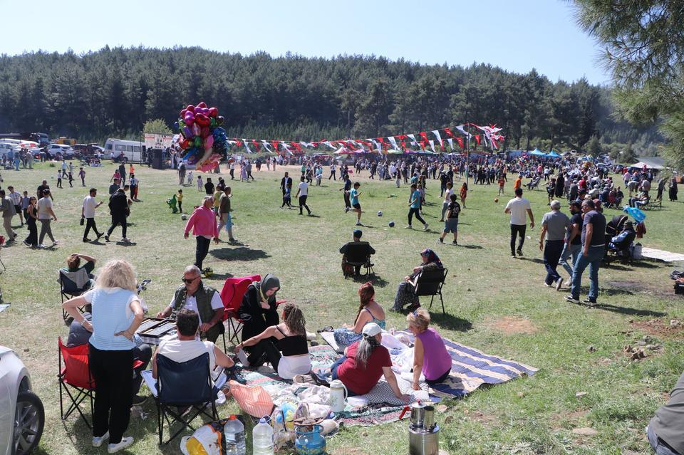 SÖKE'DE 20. KARADENİZ YAYLA ŞENLİĞİ COŞKUSU