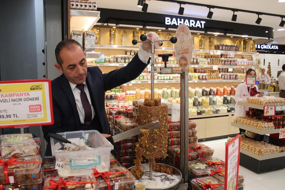 ET DEĞİL, TATLI DÖNER AYDIN'IN 'İNCİR DÖNERİ'NE YOĞUN İLGİ