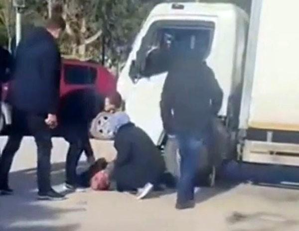 Kamyonetin çarptığı yaya hayatını kaybetti