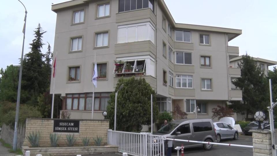 Barışma bahanesiyle evine gittiği eski sevgilisini bıçaklayarak öldürdü