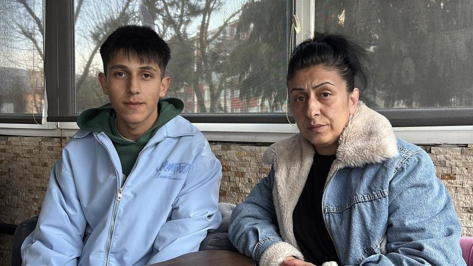 13 yaşındakİ Tanju gölette boğuldu