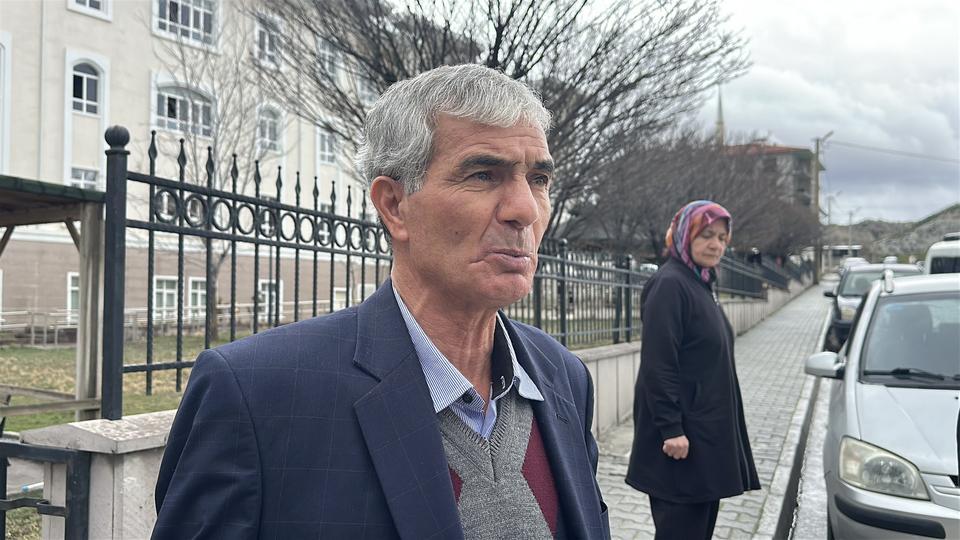 CİNAYETLE BİTEN KADINLARIN YASAK İLİŞKİ DAVASINDA BABAYI HÜZNE BOĞAN ADLİ KONTROL KARARI BURDUR'DA 35 YAŞINDAKİ KADIN, İDDİAYA GÖRE, EŞİNİN SEVGİLİSİNİN KIZ ARKADAŞI TARAFINDAN BIÇAKLANARAK ÖLDÜRÜLDÜ TUTUKLU İKİ KADININ TUTUKLULUK HALLERİNE DEVAM KARARI ÇIKARKEN DURUŞMA İLERİ BİR TARİHE ERTELENDİ