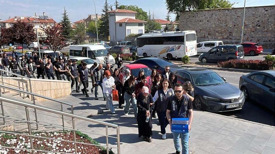 Aydın dahil 27 ilde bahis şebekesine büyük darbe! 79 tutuklama