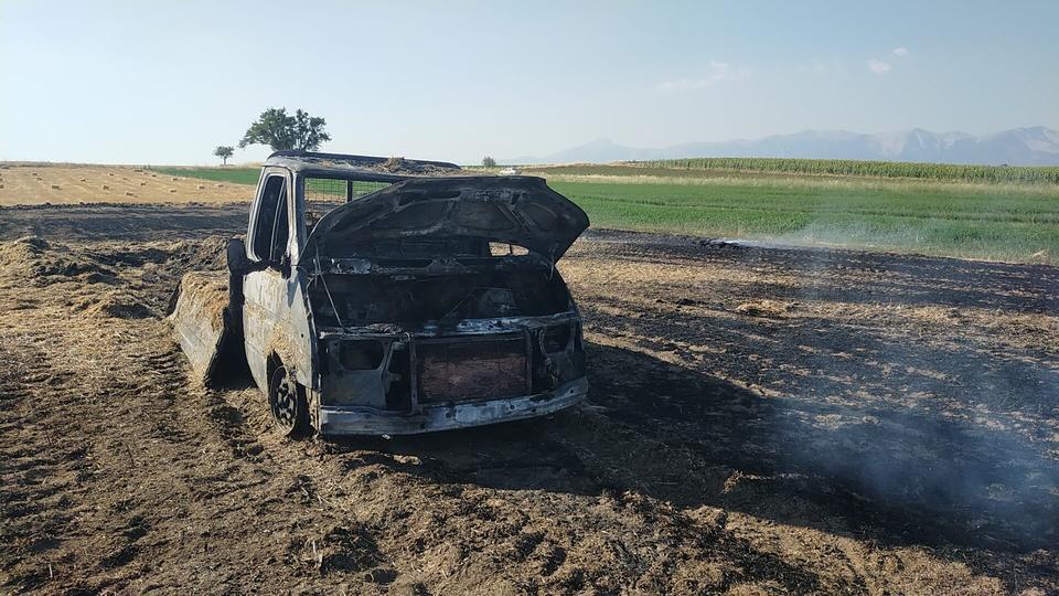 Yangınla ortaya çıkan gerçek: Samanlar da araç da küle döndü