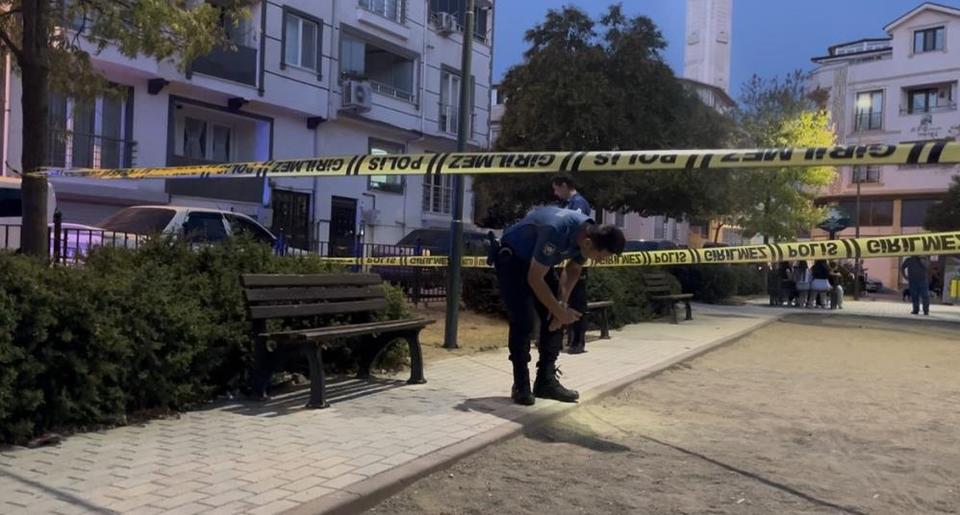 Parkta oynayan çocuğa yorgun mermi isabet etti: 1 gözaltı