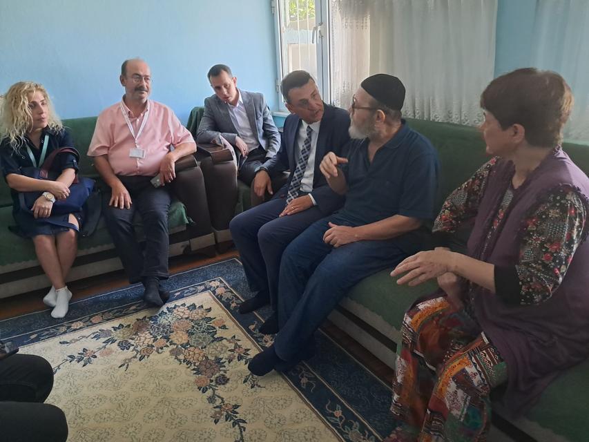 Nazilli Devlet Hastanesi'nden Şehit Ailelerine Bayram Ziyareti