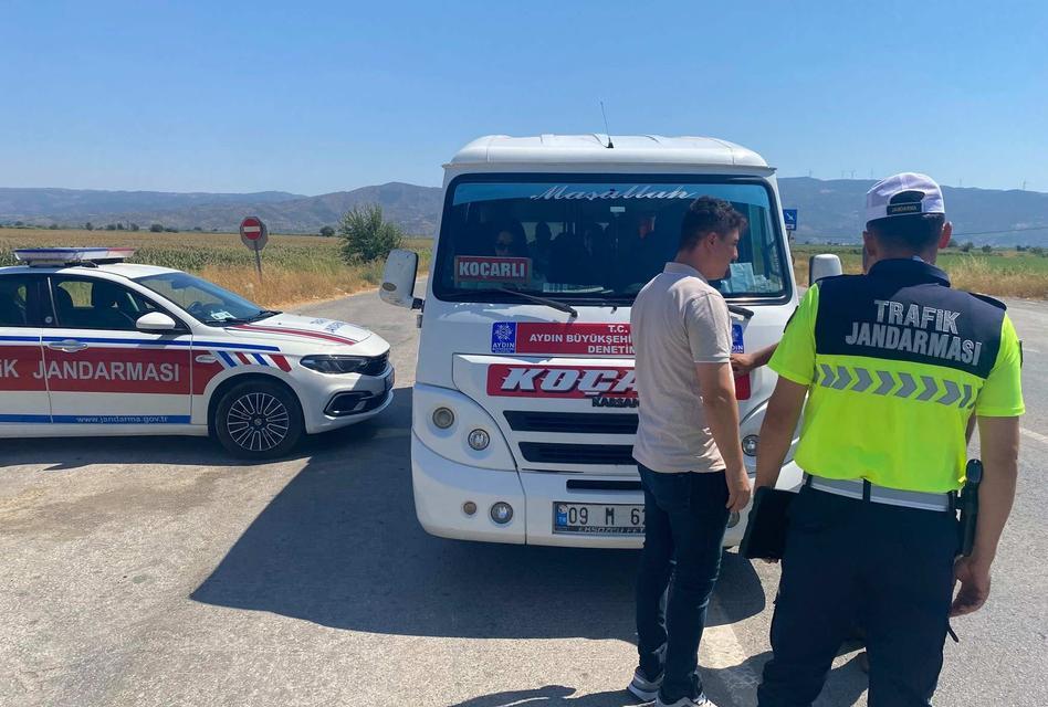 Koçarlı’da yolcu minibüslerine denetim