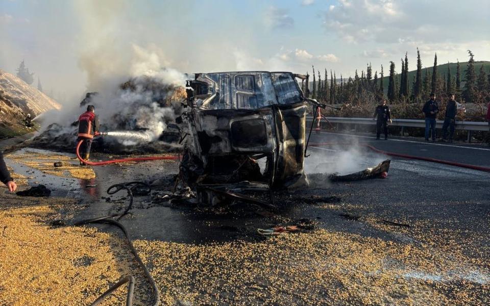 Kaza sonrası tırda yangın: 1 kişi feci şekilde can verdi