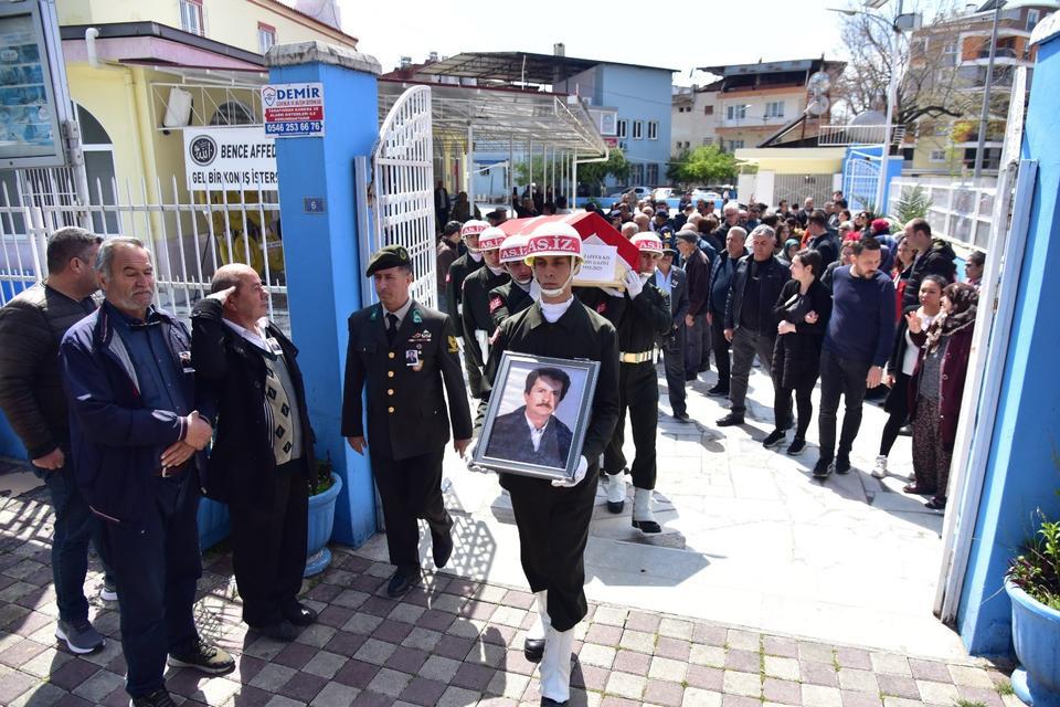 KIBRIS GAZİSİ ASKERİ TÖRENLE UĞURLANDI
