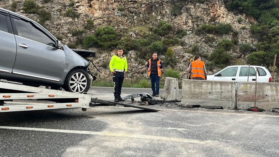 Sakar Geçidi'nde kaza: 3 yaralı