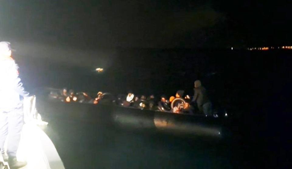 3’ü çocuk 37 düzensiz göçmen yakalandı