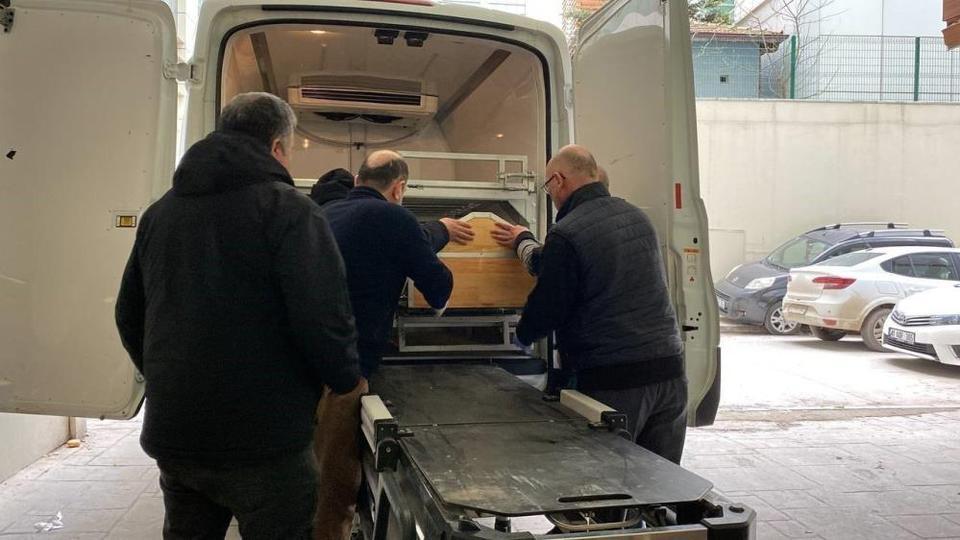 Baba, iki çocuğunu boğarak öldürdü