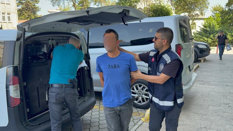 Boşanma aşamasındaki eşini yaraladı