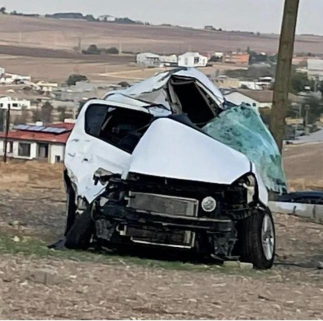 Tırın çarptığı otomobilin sürücüsü hayatını kaybetti