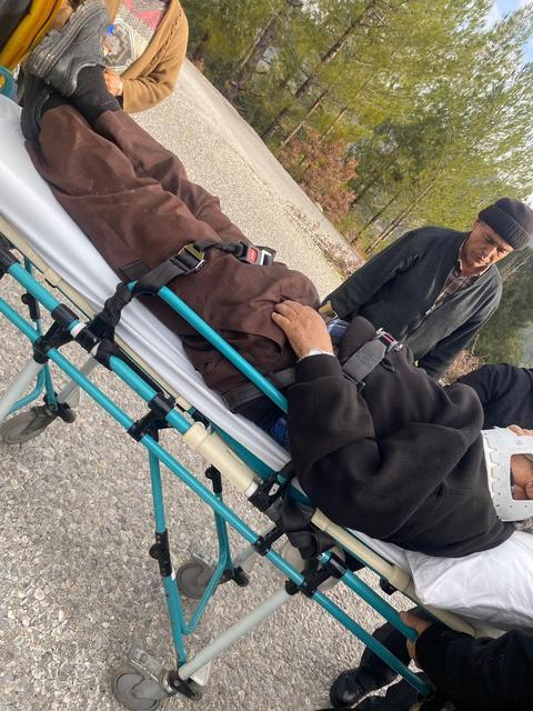 UÇURUMA YUVARLAYAN ARAÇTA 3 KİŞİ YARALANDI