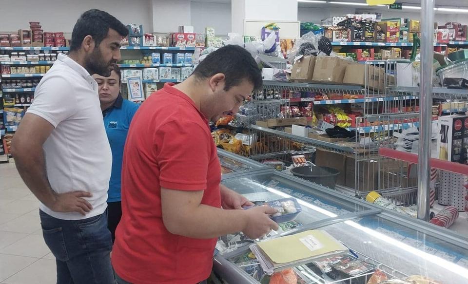 KUYUCAK'TAKİ MARKETLERDE 'İYİ TARIM UYGULAMALARI' DENETİMİ