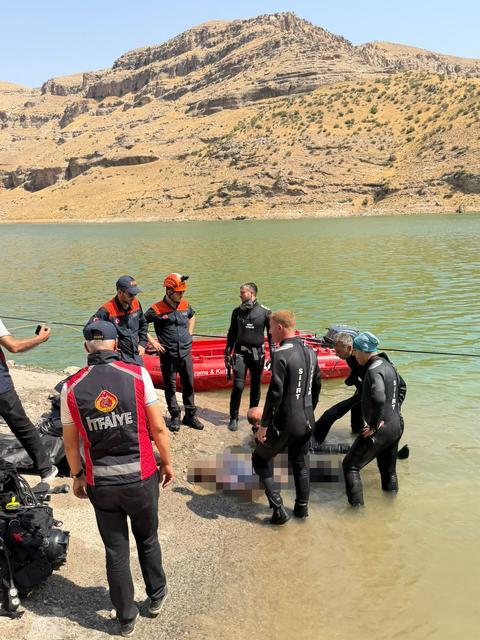 SİİRT'TE KAHREDEN HABER: DÜN EVLADININ BUGÜN BABANIN CANSIZ BEDENİNE ULAŞILDI