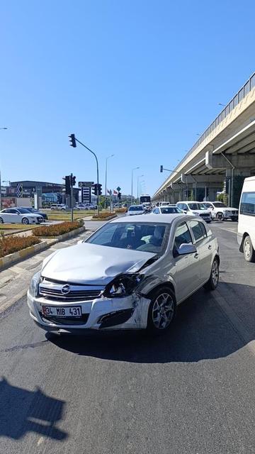 Kırmızı ışık ihlali kazaya yol açtı: 1 yaralı