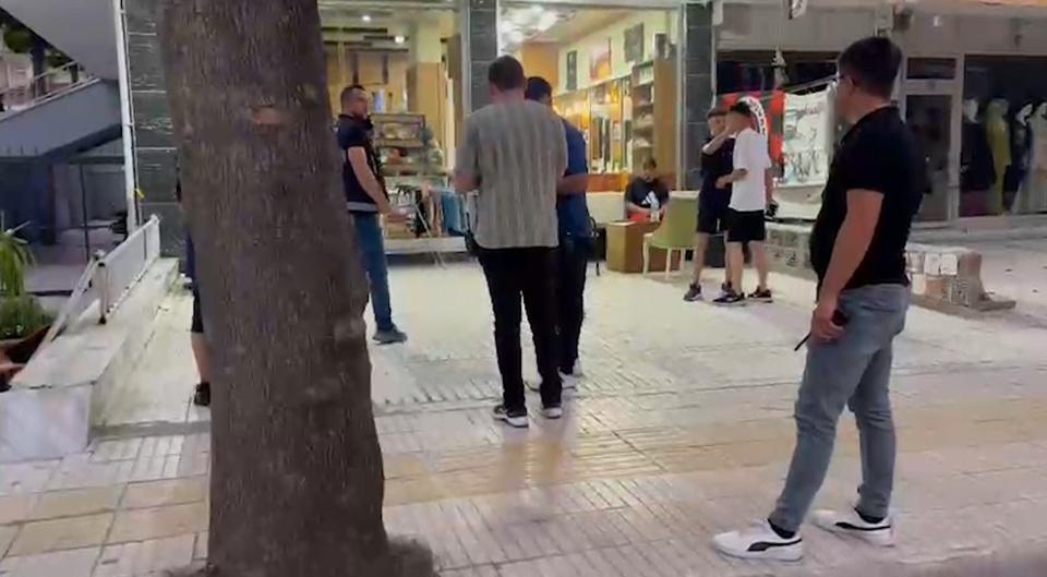Kuaför salonunda silahlı saldırı