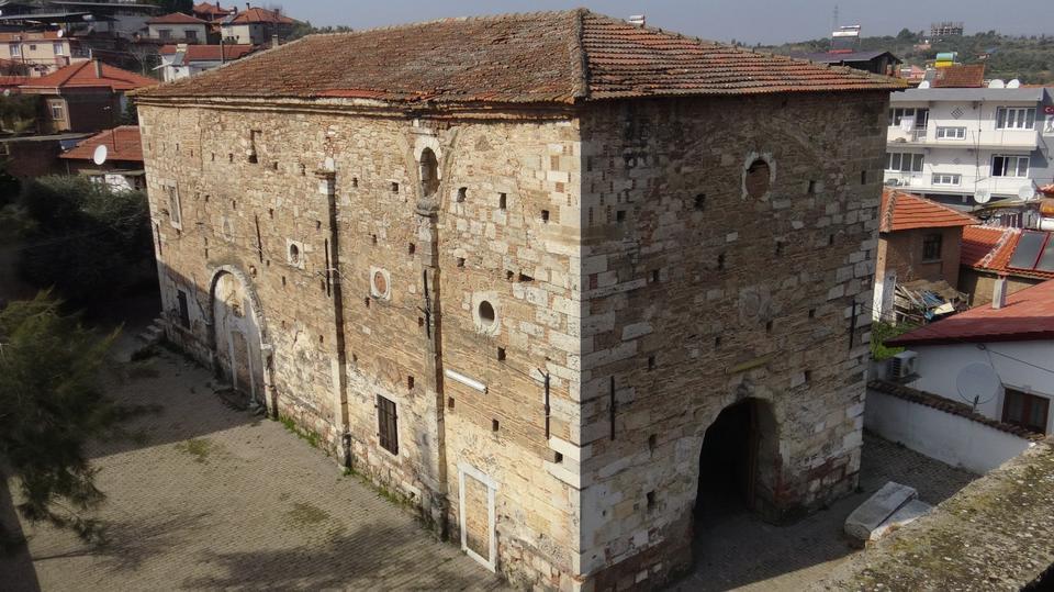 AYDIN'IN 166 YILLIK BAŞMELEK KİLİSESİ KURTARILMAYI BEKLİYOR