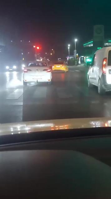 Trafiği tehlikeye sokup drift yapan iki sürücüye 96 bin TL ceza