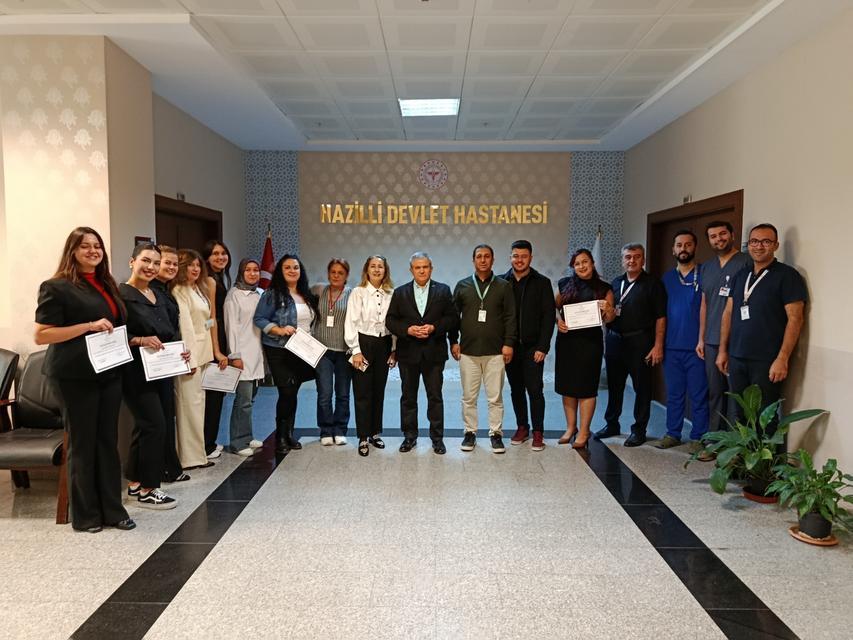 Nazilli’de acil bakım hemşireleri sertifikalarını aldı