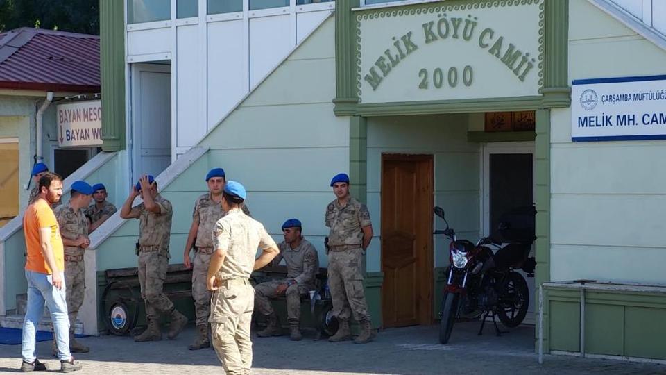 Cami çıkışı kanlı çatışma: 2 ölü, 5 kişiye müebbet ve hapis cezası