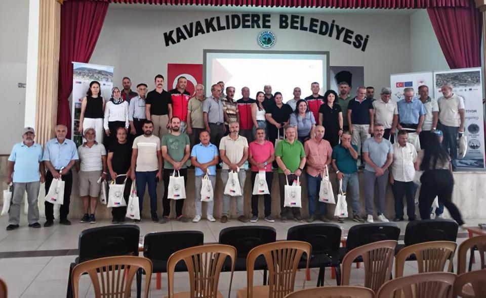 Kavaklıdere’de ceviz üreticilerine verim ve kalite eğitimi