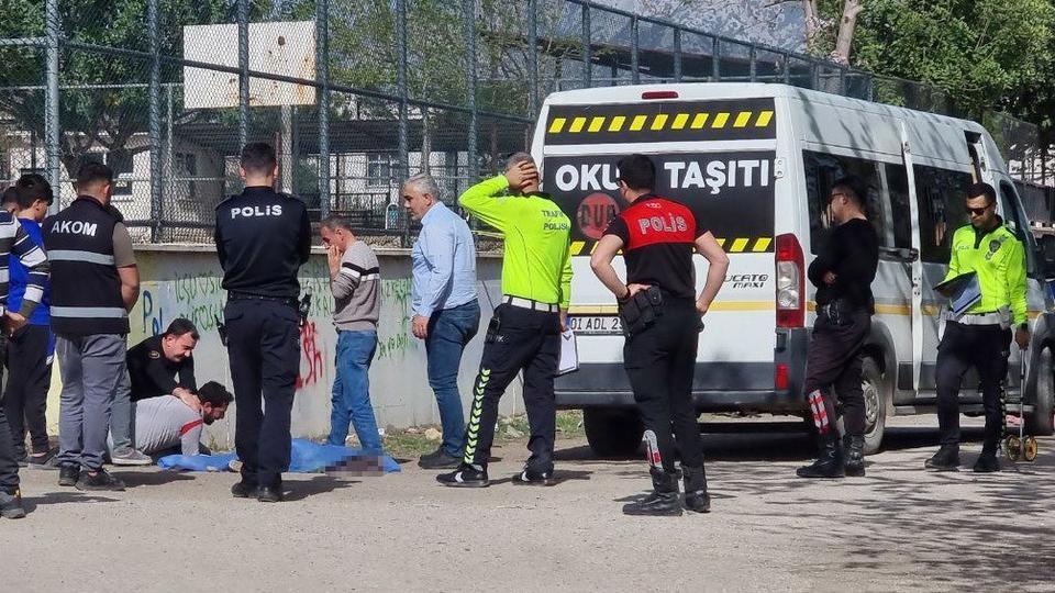 KÖTÜ ŞAKA ÖLÜMLE BİTTİ: OKUL SERVİSİ, ÖĞRENCİYE ÇARPTI