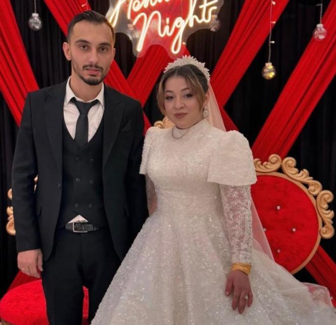 Eşini odunla döverek öldürdü