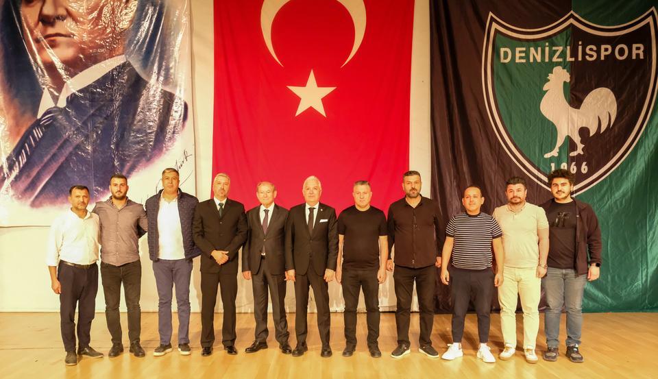2. Lig'den düşen Denizlispor'da bugün yapılan seçimli olağan kuruluna tek aday olarak katılan Ahmet Yalın Yıldırım, kulübün yeni başkanı oldu.
Denizlispor Kulübünde geçtiğimiz hafta yapılması planlanan seçimli olağan kurul, çoğunluğun sağlanamaması sebebiyle ertelenmişti. Ertelenen olağan genel kurul, bu akşam EGS Kongre ve Kültür Merkezi'nde çoğunluk aranmadan yapıldı. Kulübün seçimli olağan genel kurulunda, seçime tek liste olarak katılan Ahmet Yalın Yıldırım başkan seçildi.