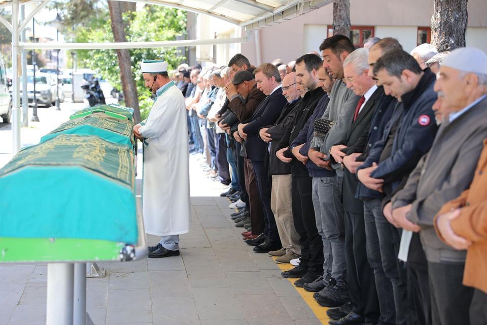 Gazeteci Özdemir’in babası vefat etti