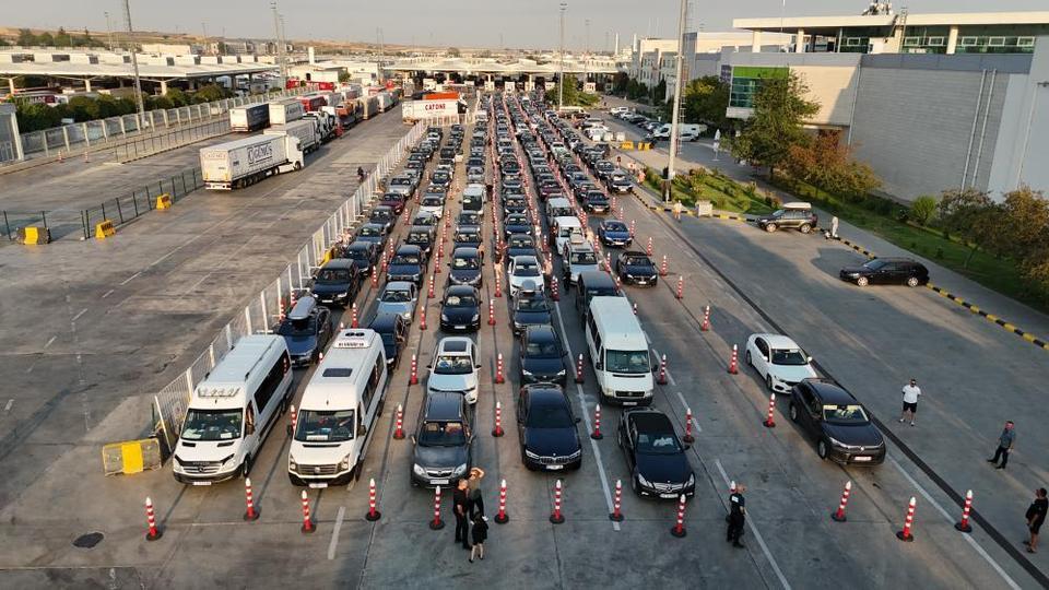 Gurbetçiler dönüş yolunda