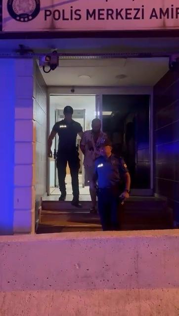 BURSA'DA 34 YIL CEZASI BULUNAN ŞAHIS RUHSATSIZ SİLAHLA YAKALANDI