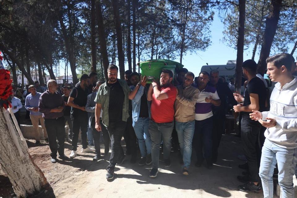 Doğum günü heyecanı trafik kazasıyla sona erdi