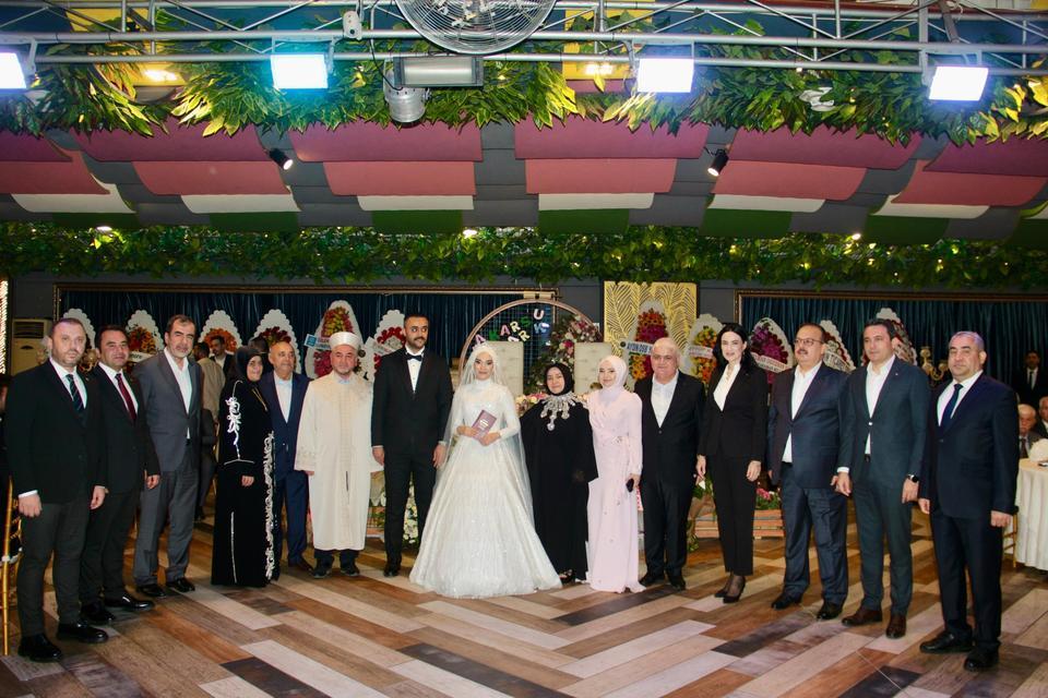 Aydın protokolü Müdür Ulutaş'ın mutluluğuna ortak oldu