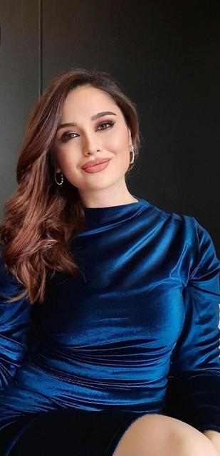 Hemşire Büşra Şahiner