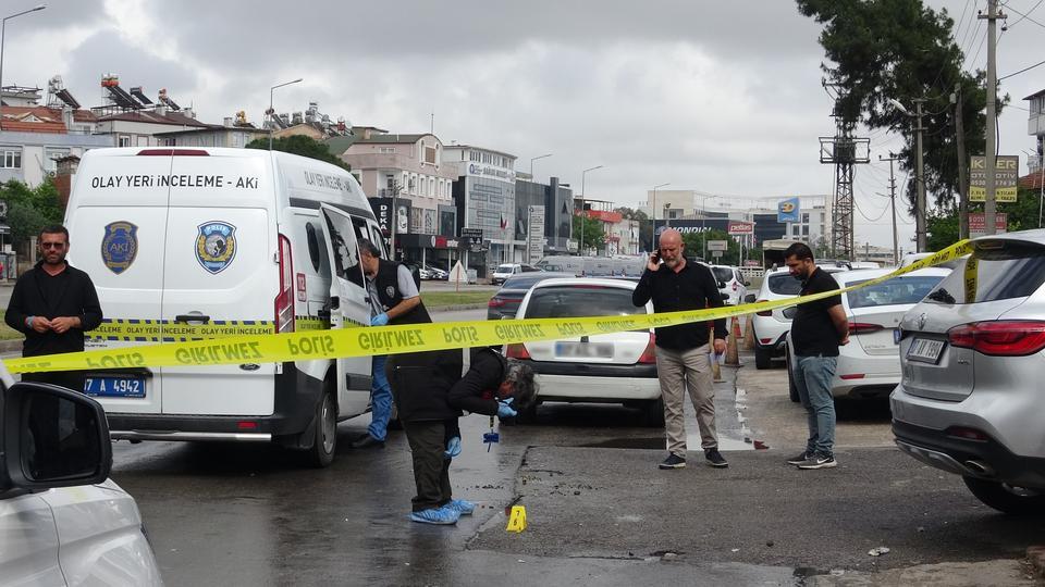 Dayı, arazi anlaşmazlığı yüzünden noterin önünde yeğenini öldürdü
