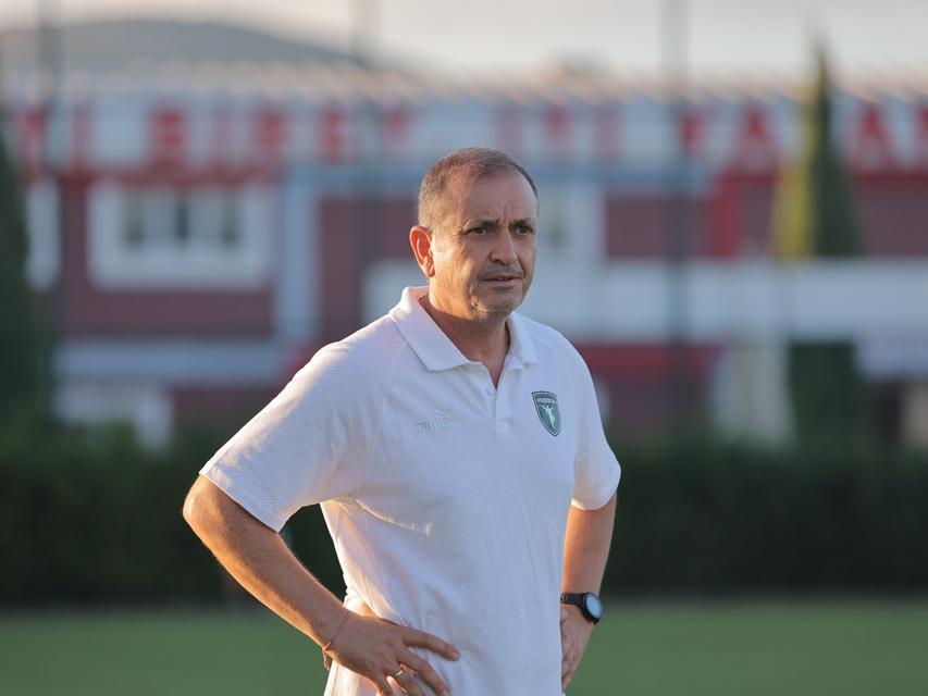 EFELER 09 SFK TEKNİK DİREKTÖRÜ KANBER: "HAK ETMEDİĞİMİZ BİR MAĞLUBİYET ALDIK"