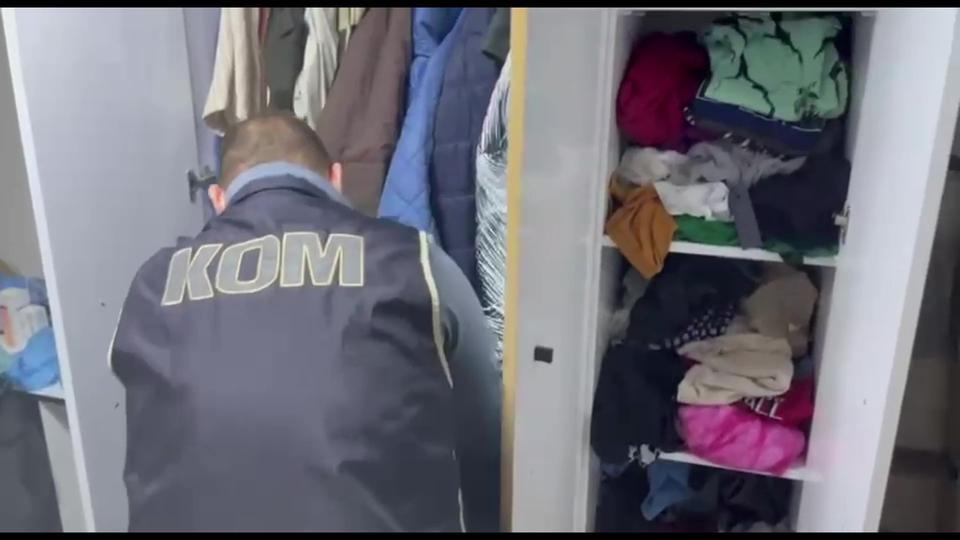 Ehliyetlerine el konulan sürücüler için sahte alkol testi düzenleyen şebekenin 42 üyesi yakalandı