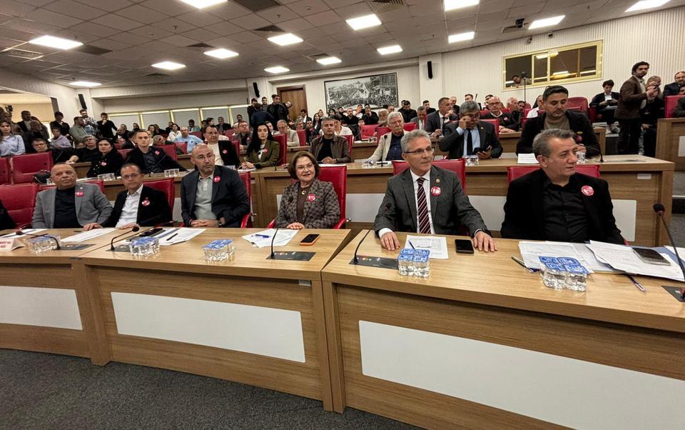 Aydın Büyükşehir Meclisi’nde ‘Faaliyet’ tartışması